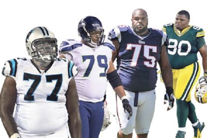 
20 Heaviest NFL Players in History and How Much They Weigh 