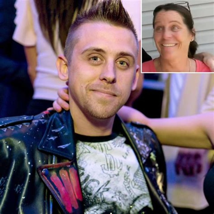 A Well known YouTuber and Vlogger, Roman Atwood Was Cheated By His Former Wife Shanna Riley…. Dive In To Know About Shanna’s Acts