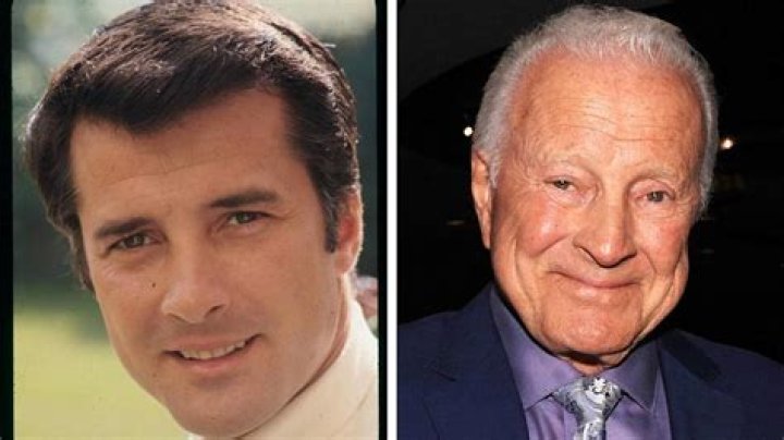 Actor Lyle Waggoner of The Carol Burnett show fame dies at age 84!