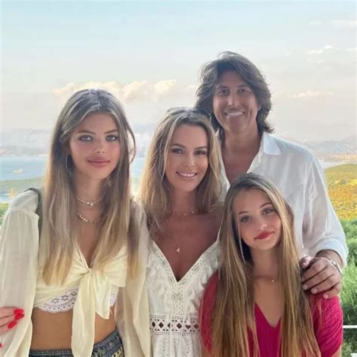 Amanda Holden - Age, Family, Bio