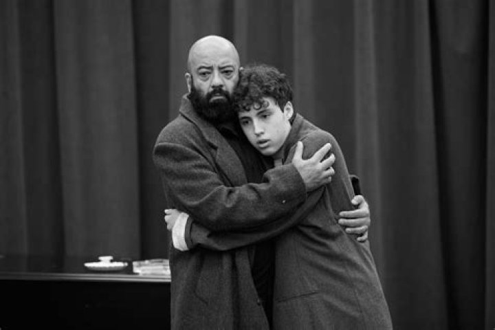 Anthony Rosenthal - Age, Family, Bio