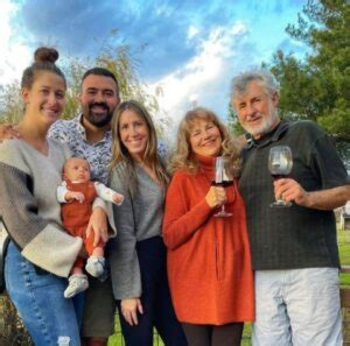 Ashley Hesseltine - Age, Family, Bio