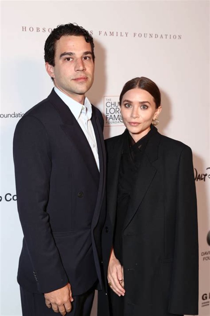 Ashley Olsen walked her first red carpet in two years with boyfriend Louis Eisner