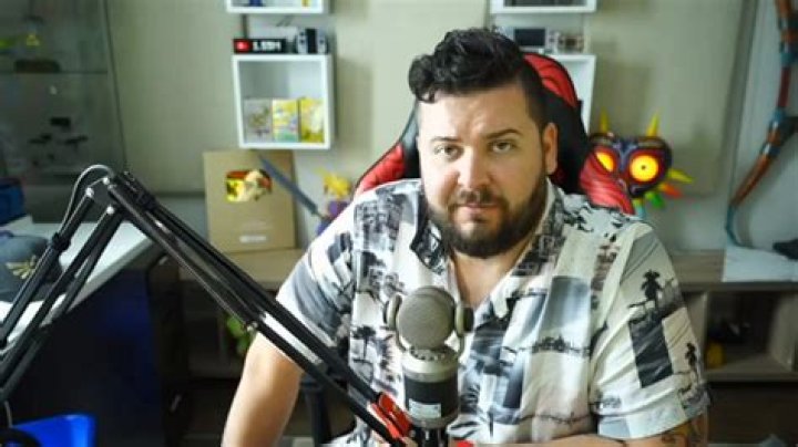 Austin John Plays - Age, Family, Bio