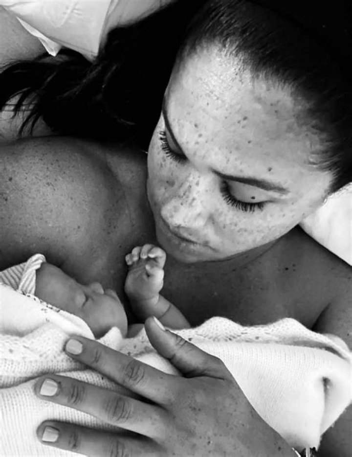 Beyonce’s rep blasts “stupid, ridiculous and false” fake-bump stories