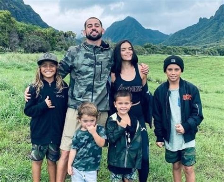 Billy Kemper is Married to Wife: Tahiti Hernandez. 4 Kids.