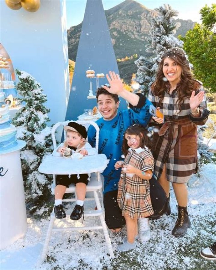 Bradikan - Age, Family, Bio