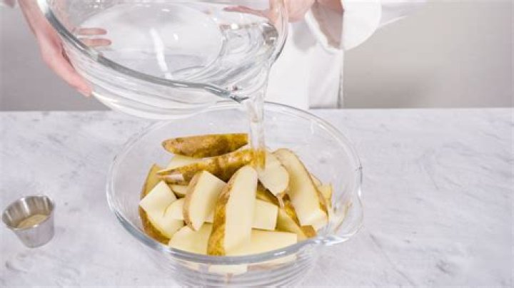 Can I soak sweet potatoes in water overnight?