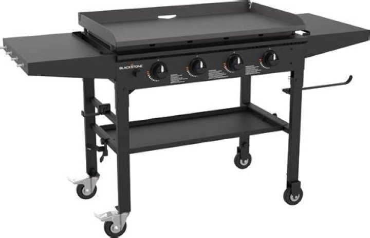 Can you use metal on Blackstone griddle?