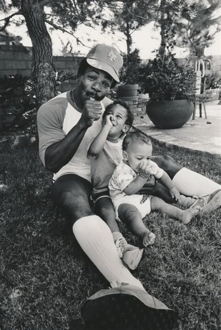 Carl Weathers - Age, Family, Bio