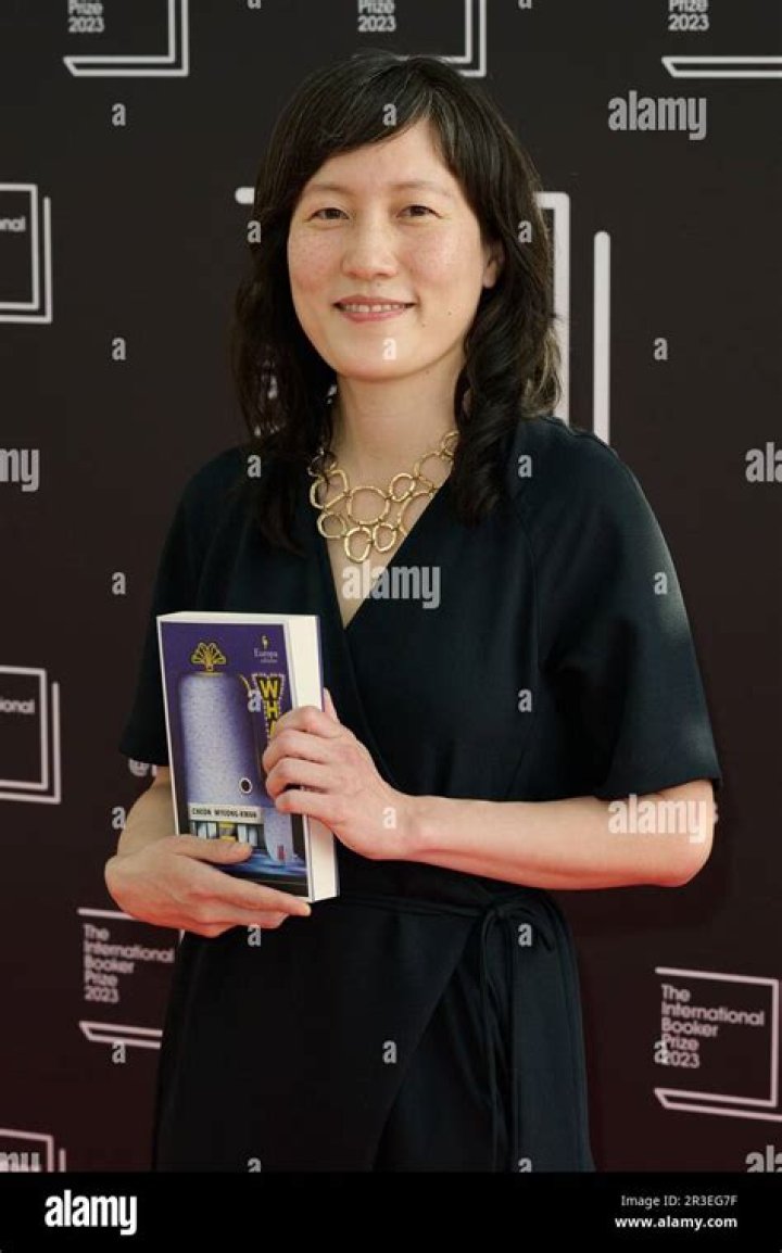 Chinenye Ezeudu - Age, Family, Bio