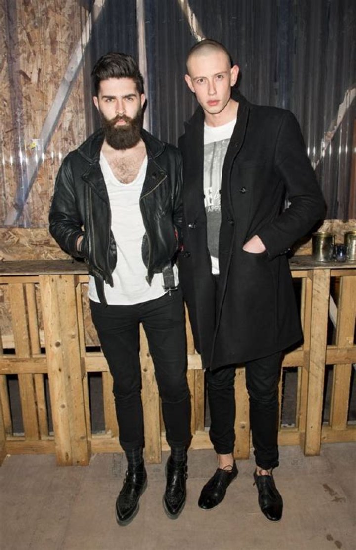 Chris John Millington - Age, Family, Bio