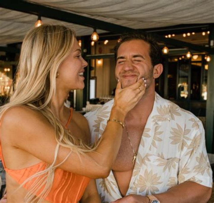 Chris Llewellyn - Age, Family, Bio