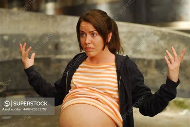 Crista Flanagan - Age, Family, Bio