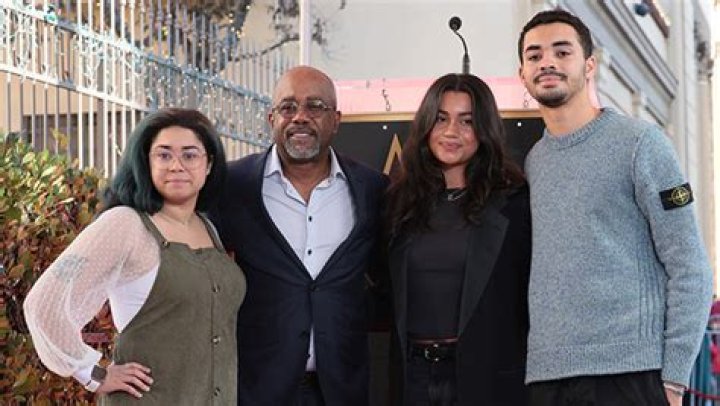 Darius Marcell - Age, Family, Bio