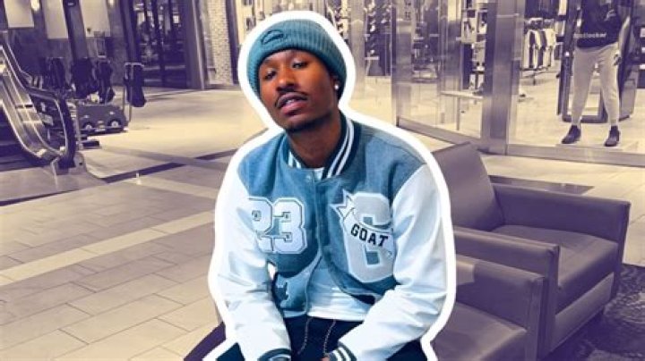 DeVi - Age, Family, Bio