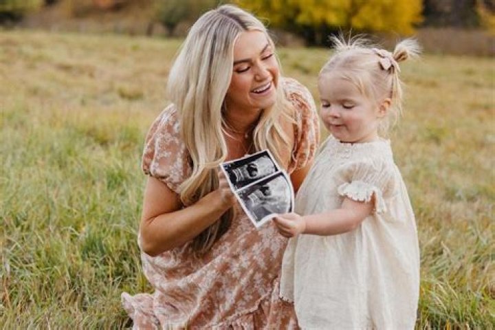 DWTS alum Lindsay Arnold is Expecting Second Girl with Samuel Lightner Cusick!