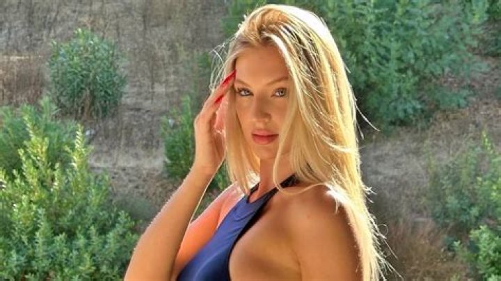 Earl Clark Bio (Wiki) 