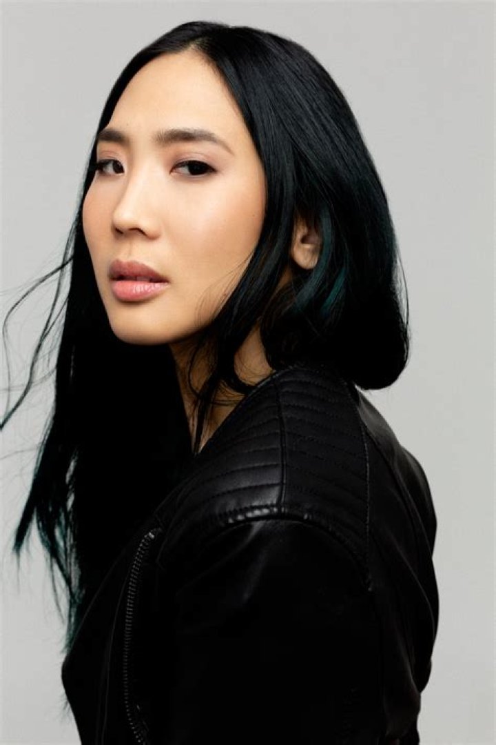 Elaine Wang Bio (Wiki) 