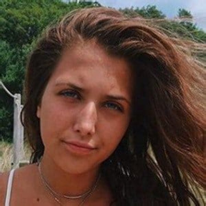 Ella Meloche - Age, Family, Bio