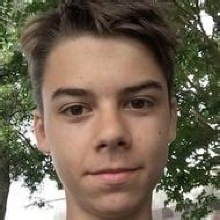 Famous Noahes | Famous Birthdays