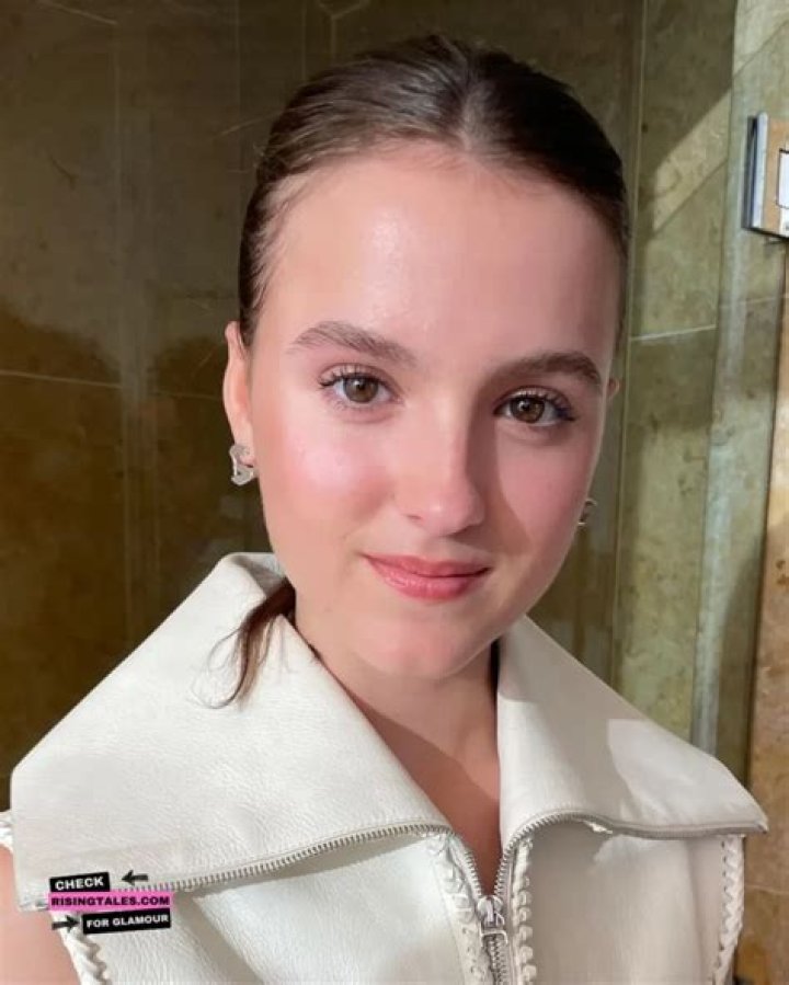 Fina Strazza Height, Weight, Net Worth, Age, Birthday, Wikipedia, Who, Instagram, Biography