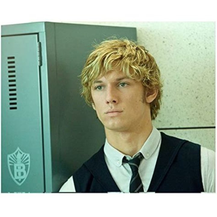 Is Alex Pettyfer a mangy d-bag or “the most misunderstood boy in America”?