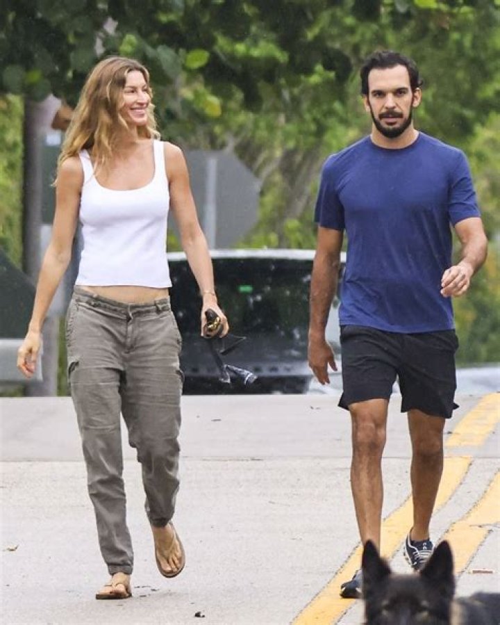 Is Bar Refaeli pulling a ‘Single White Female’ on Gisele Bundchen?