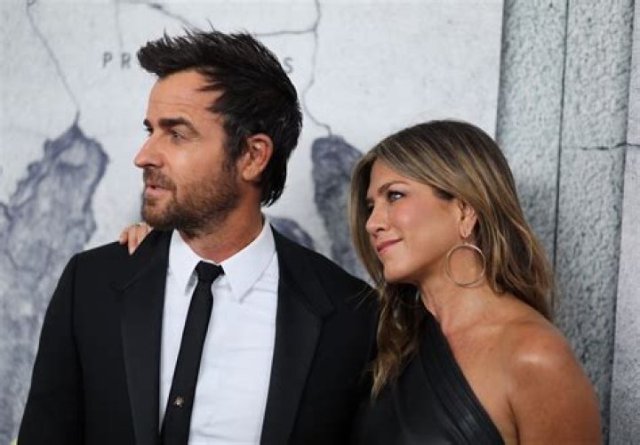 Is Justin Theroux pulling away from Jennifer Aniston as his career takes off?