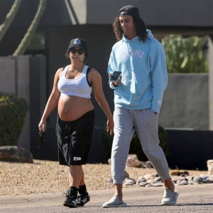 Jenna Joseph is pregnant with her second child with husband Tyler Joseph!