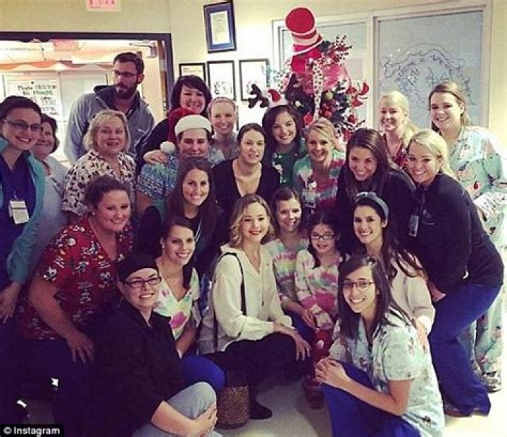 Jennifer Lawrence visited a Louisville children’s hospital for the fourth year on Xmas