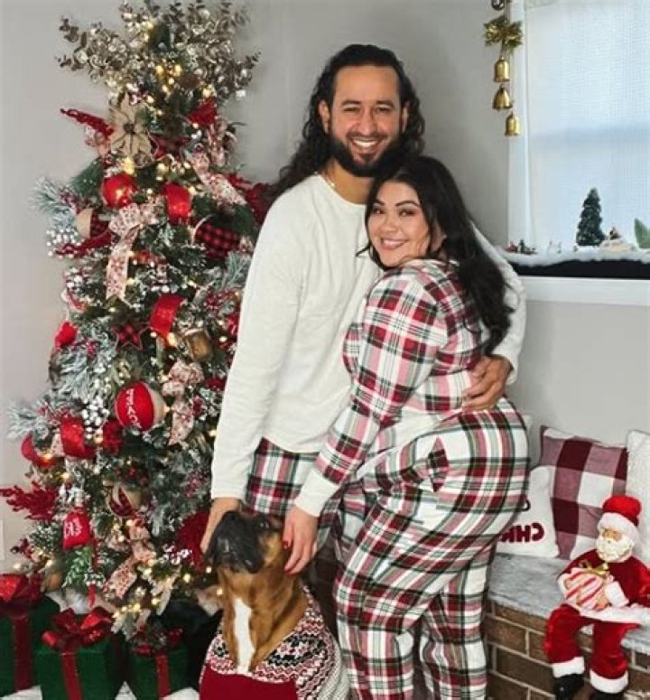 Jenny Solares - Age, Family, Bio