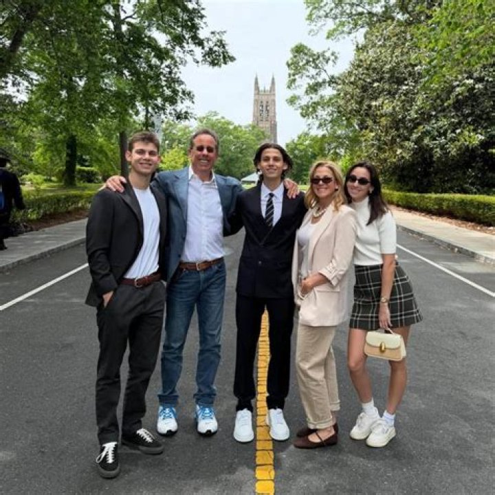 Jerry Seinfeld accidentally photobombed his daughter’s prom photos