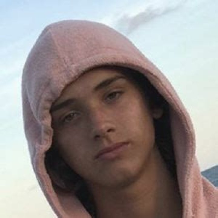 Jesse Tierney - Age, Family, Bio