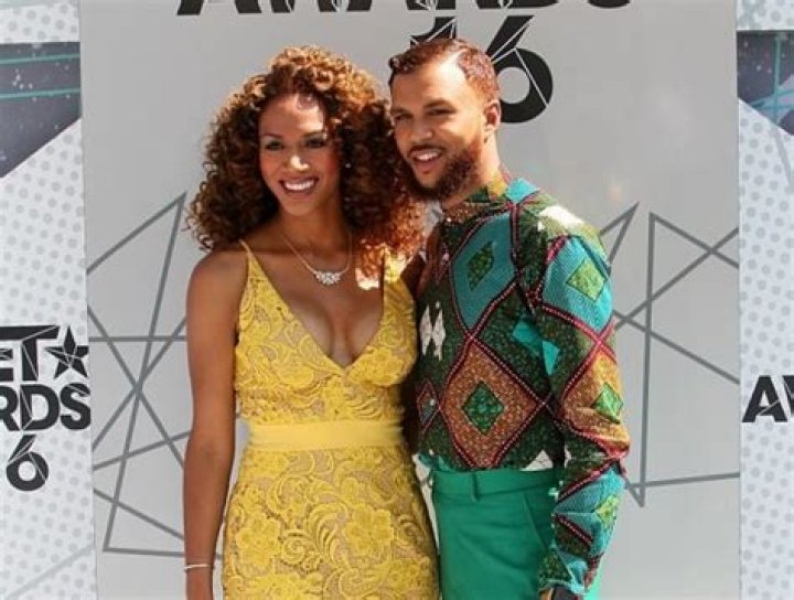 Jidenna is not Married to a Wife. Dating Girlfriend: Rosalyn Gold Onwude