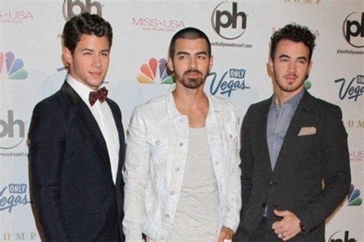 Jonas Brothers - Members, Ages, Trivia