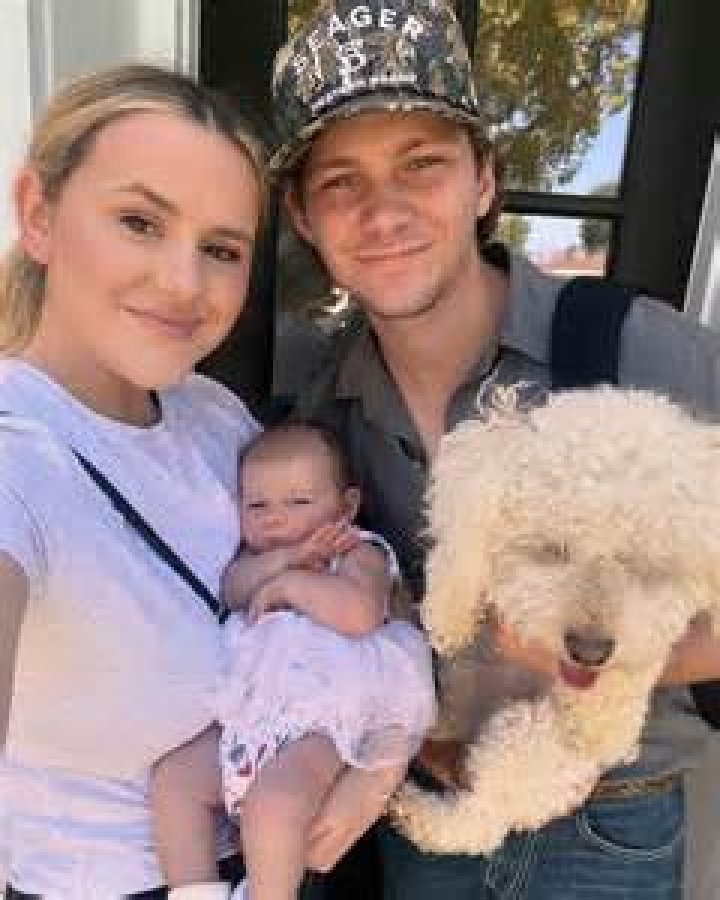 Jordan Klepper - Age, Family, Bio