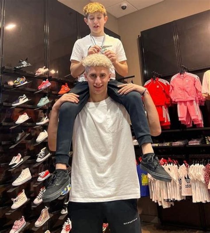 Juju Ajib Height, Weight, Net Worth, Age, Birthday, Wikipedia, Who, Instagram, Biography