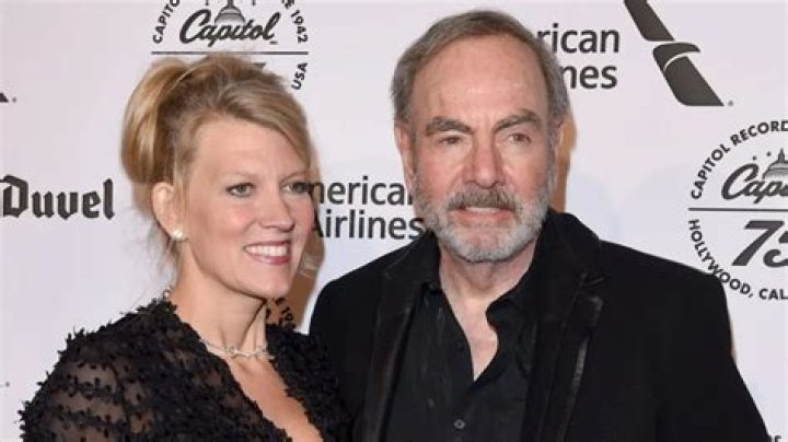 Katie Mcneil, Wife Of American Singer Neil Diamond; Here Are Some Interesting Facts About Her And Her Personal Life!