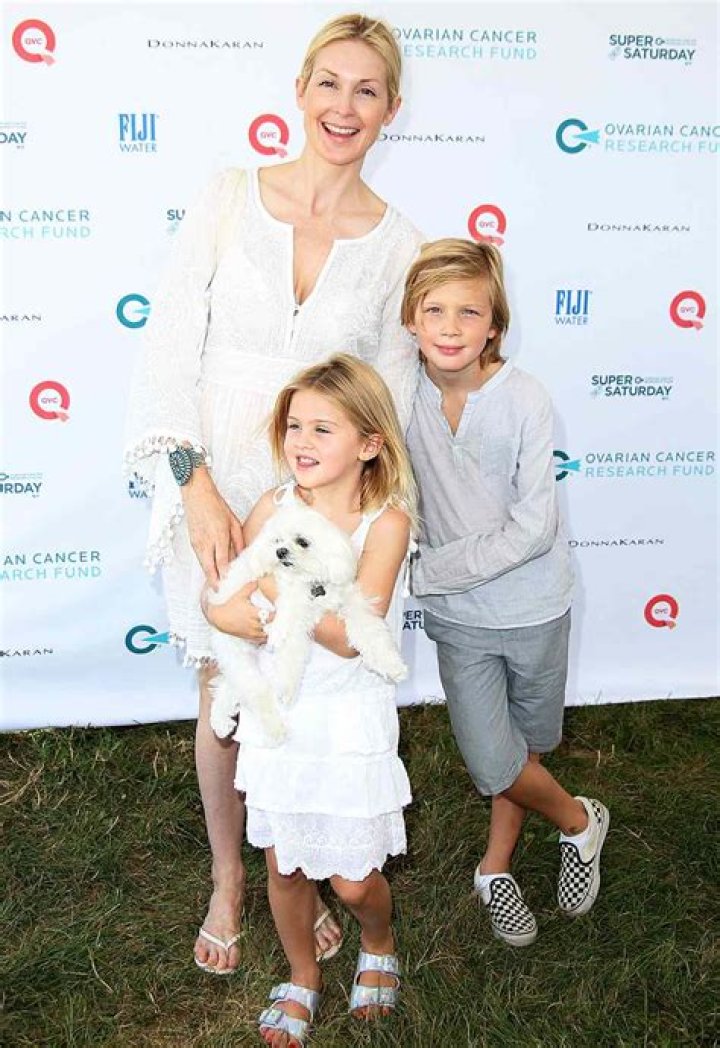 Kelly Rutherford, to Vanity Fair: custody battle is ex’s ‘side fun project’