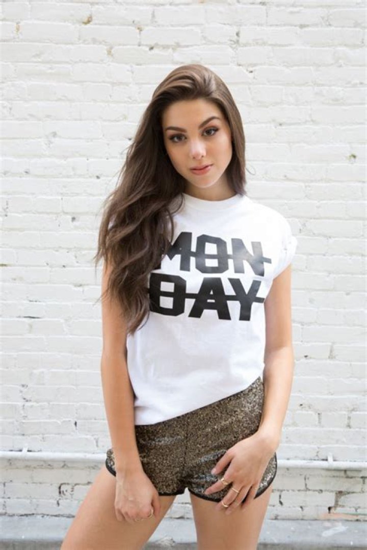 Kira Kosarin Bio (Wiki) 