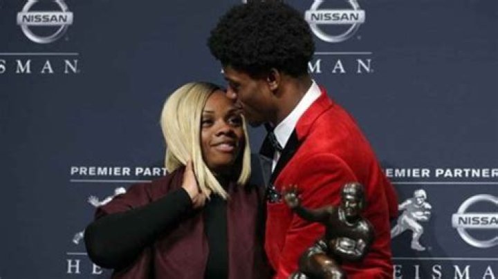 
Lamar Jackson Girlfriend 2022 Does Lamar Jackson Have A Girlfriend 