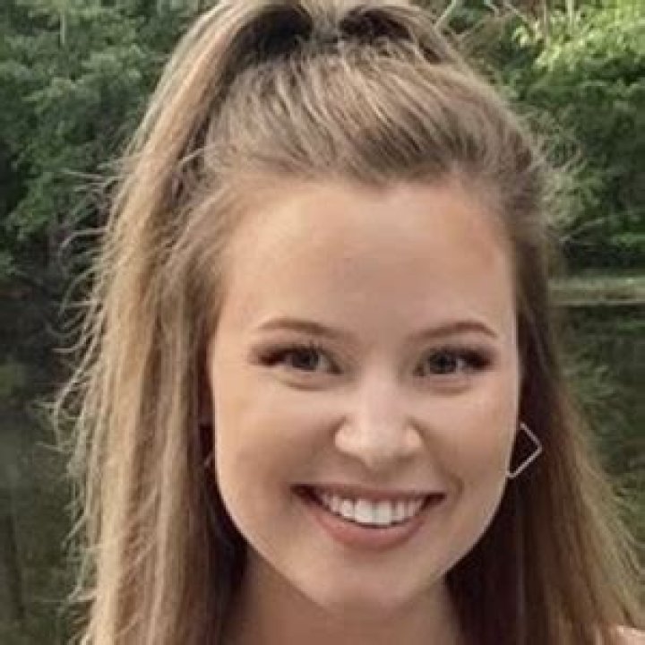 Laura Fritz - Age, Family, Bio