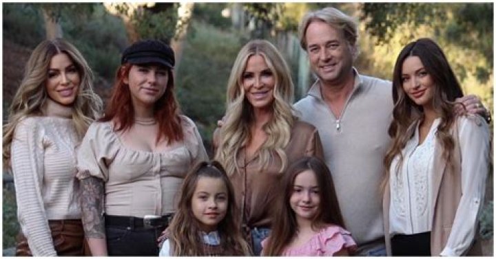 Lauri Peterson - Age, Family, Bio