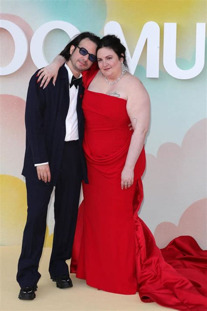 Lena Dunham married Luis Felber, her British-Peruvian boyfriend of six months