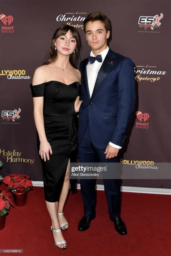 
Leonardo Cecchi’s Girlfriend Ayumi Matsumoto Is Dancer 