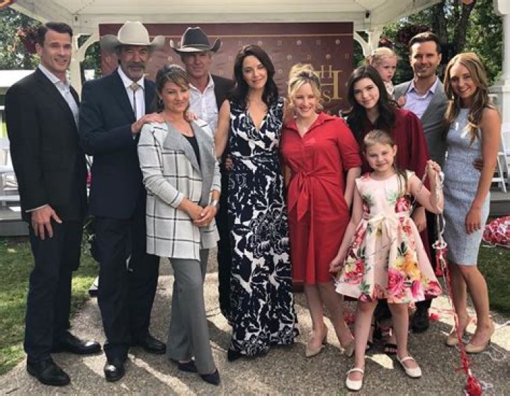 Lisa Durupt - Age, Family, Bio