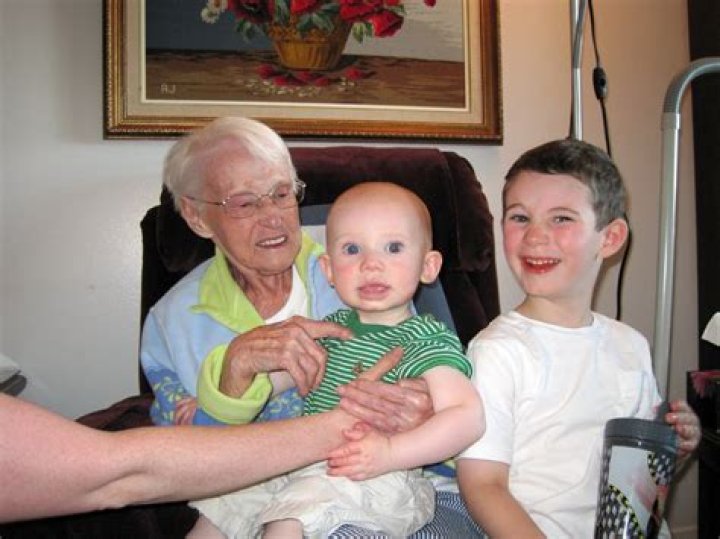 Logan Moreau - Age, Family, Bio