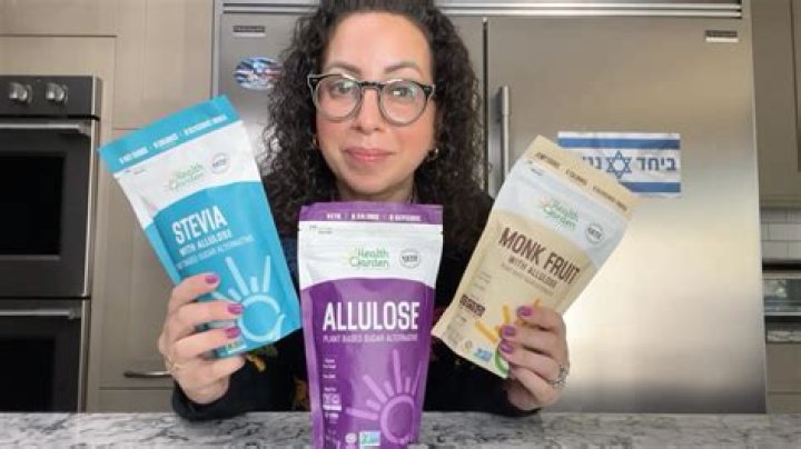 Melinda Strauss - Age, Family, Bio