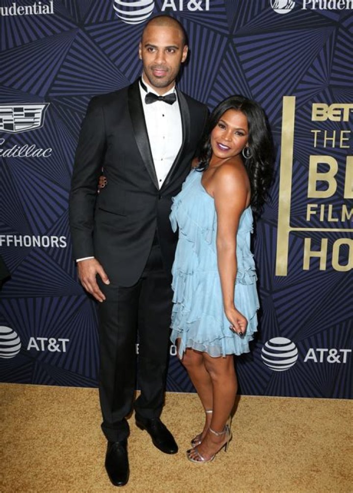 Nia Long shut down romance rumors with costar Omarion, ‘I’m single AF’